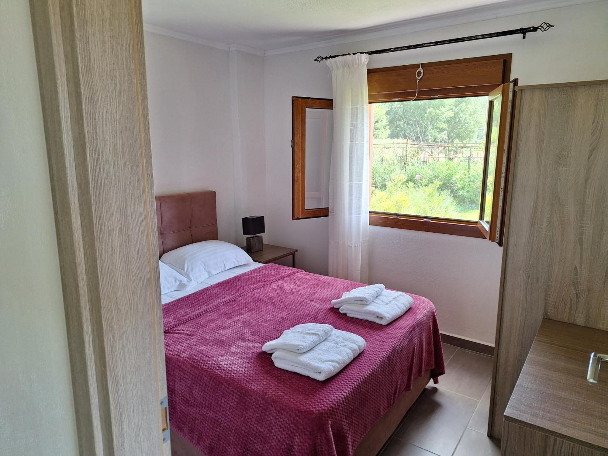 To Petrino Spiti Apartment Possidi Bagian luar foto